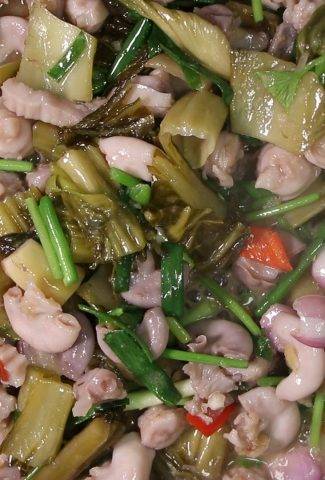 dồi trường xào cải chua