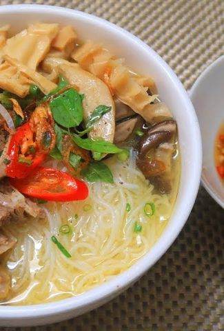 Nấu bún măng vịt ngon