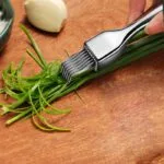 dao-che-hanh-la-1 Dao Chẻ Hành Lá